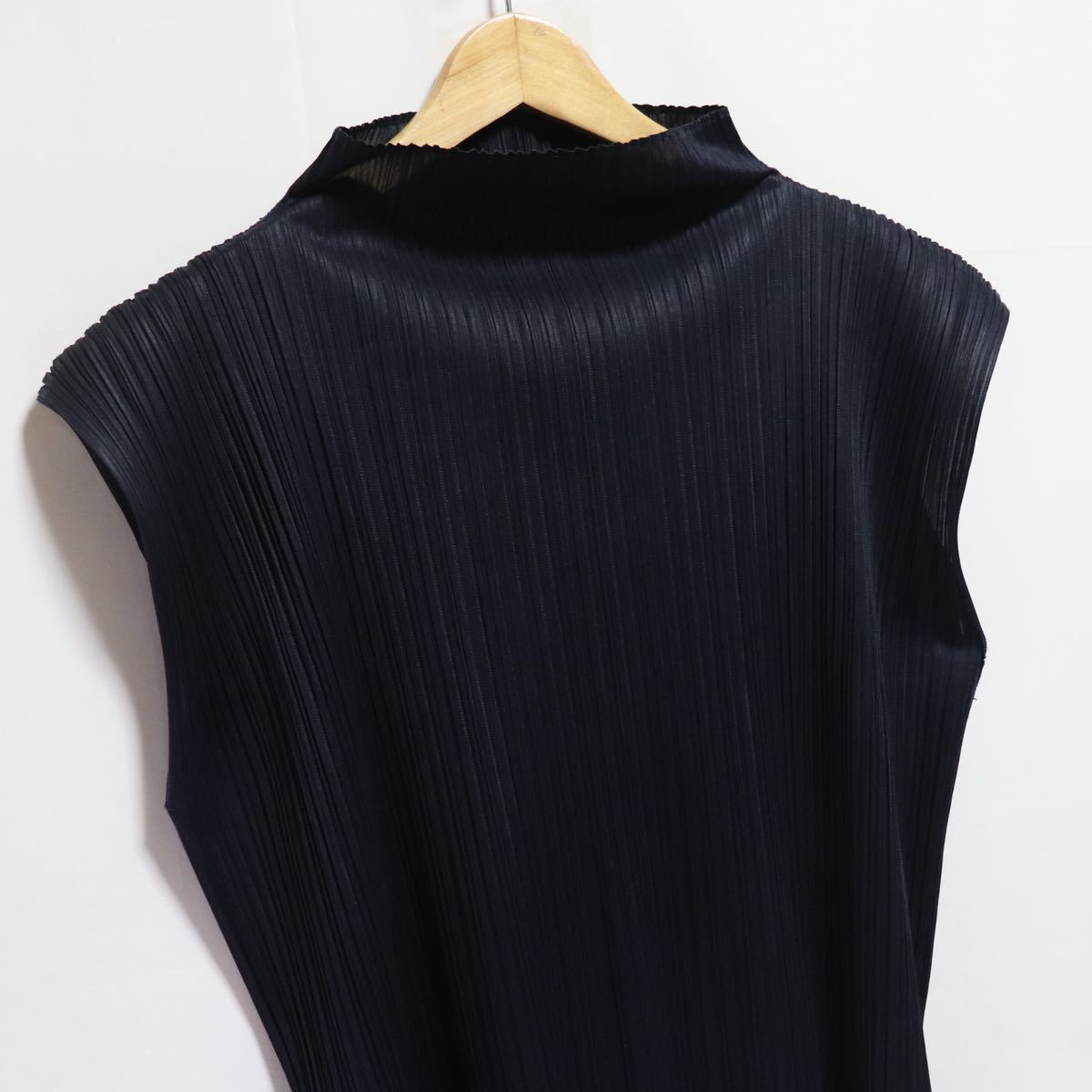 PLEATS PLEASE ISSEY MIYAKE（トップス）のフリマアイテム一覧