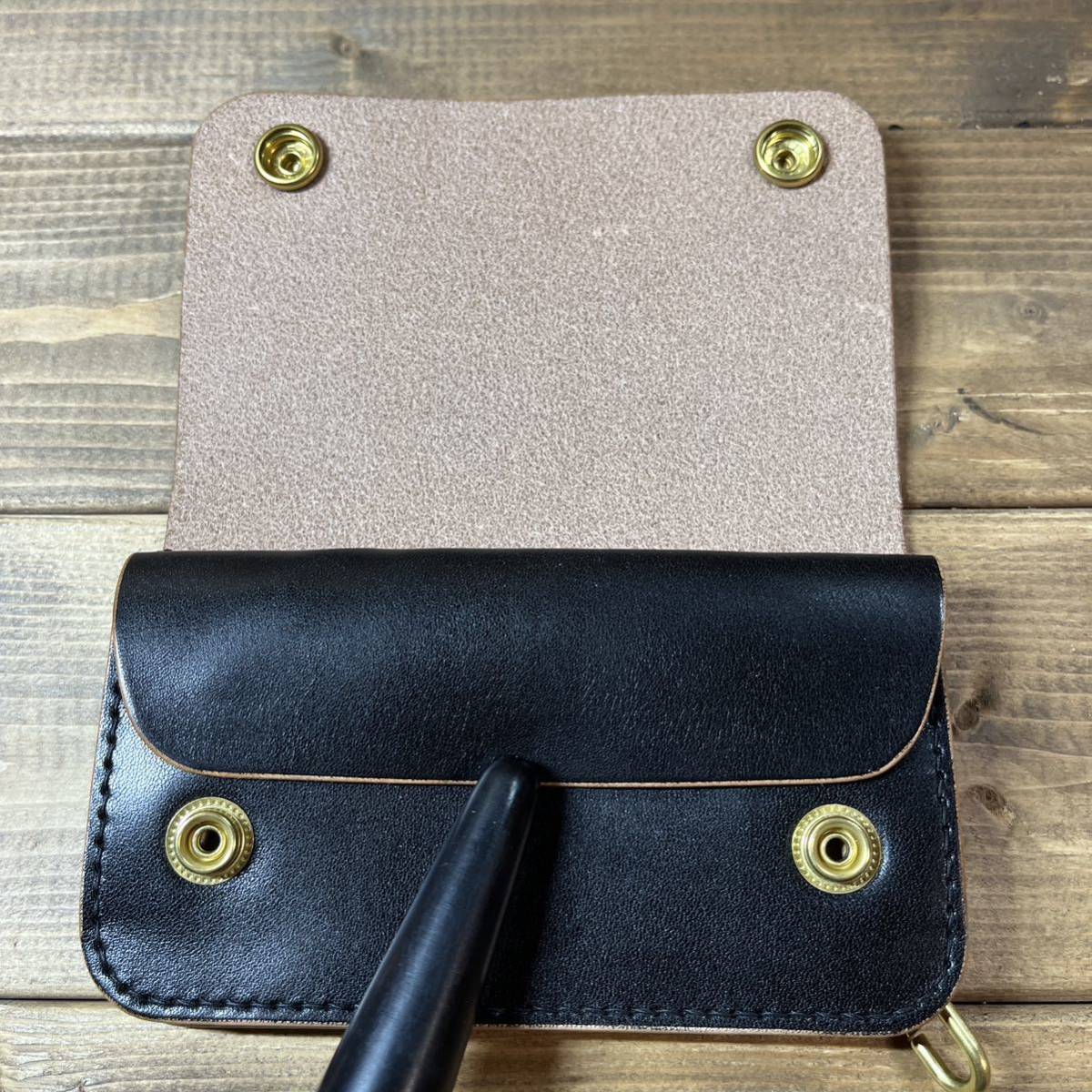 トラッカーウォレット 140 フラップ 栃木レザー ワイルドレザー 丘染め 