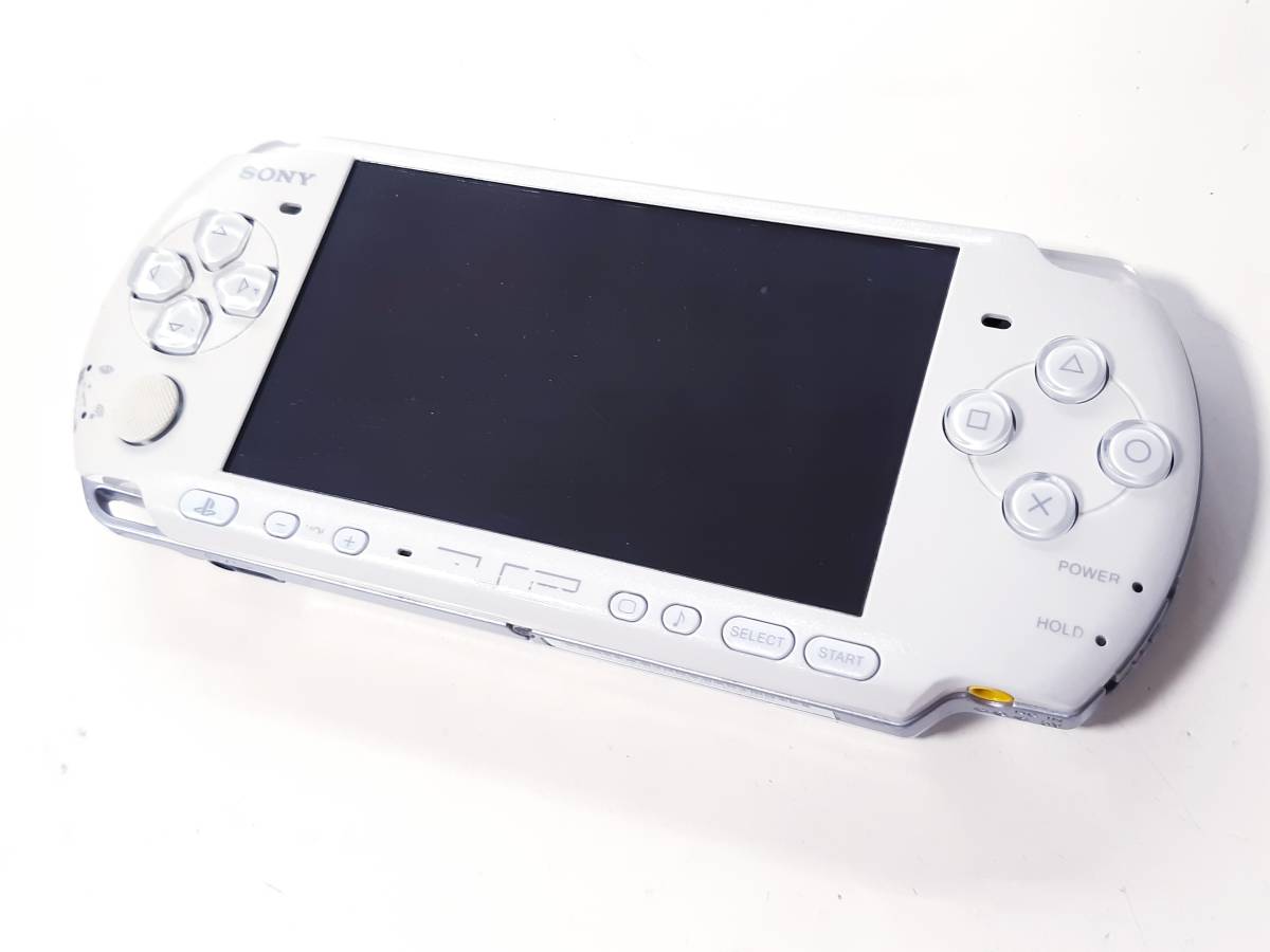 【動作確認済み】《即決有り》★☆SONY プレイステーション ポータブルPSP-3000 ホワイト本体＋メモリースティック２ＧＢ