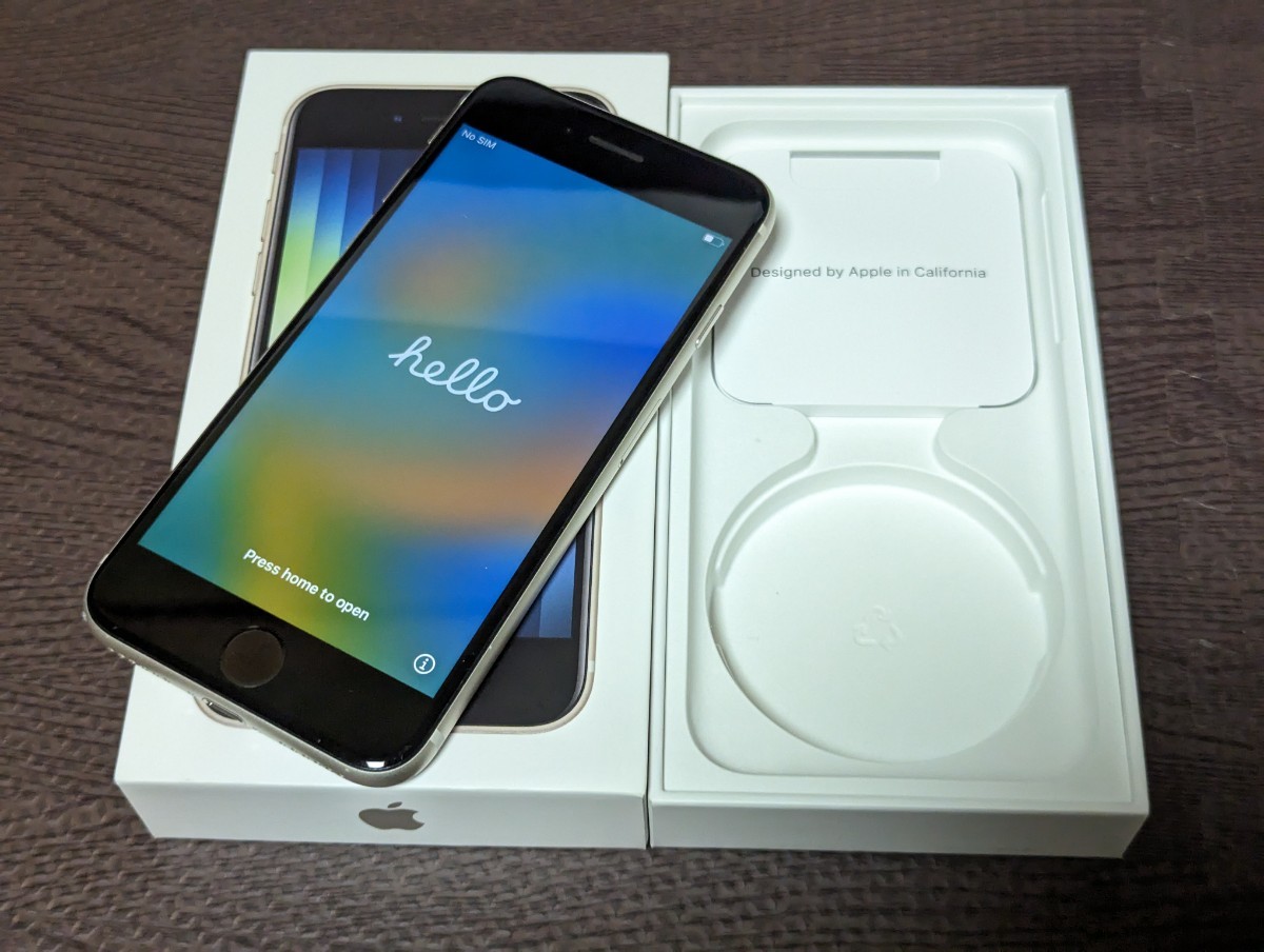 iPhoneSE3 128GB 第3世代 SIMフリー スターライト iPhone SE3 スター