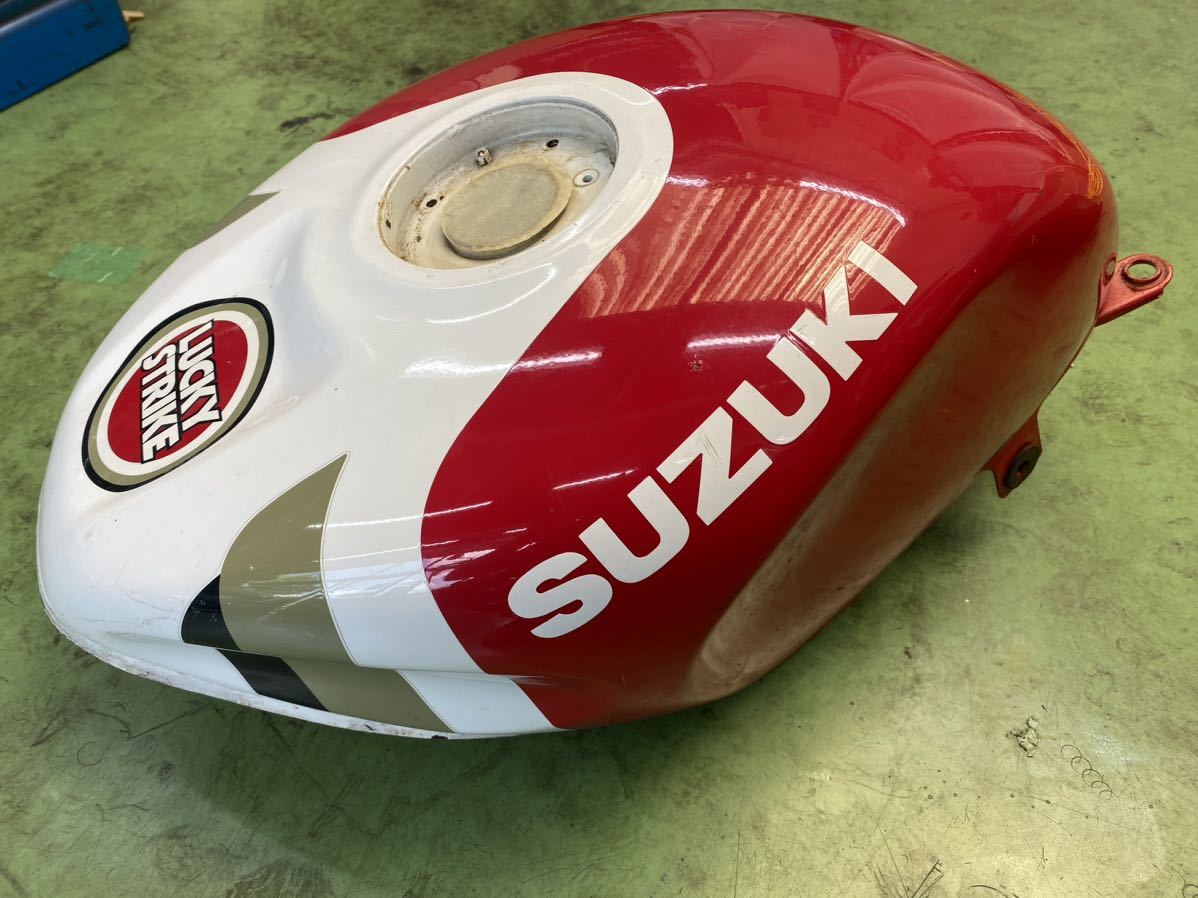 RGV250Γ・ガンマ・VJ23A-101・ラッキーストライク・タンク中古品