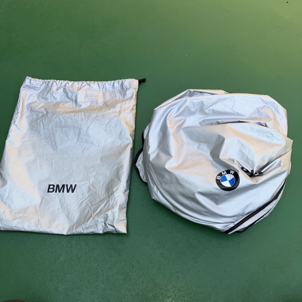 BMW純正 フロント サンシェード サイズM 収納袋付 F45 G30 G31 F10 