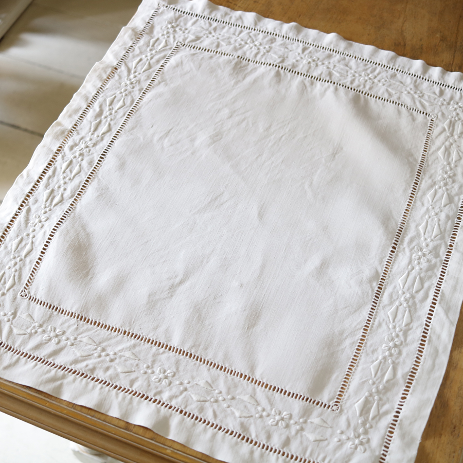 50×57 フランスアンティーク リネン 刺繍 50×57 フランスアンティーク