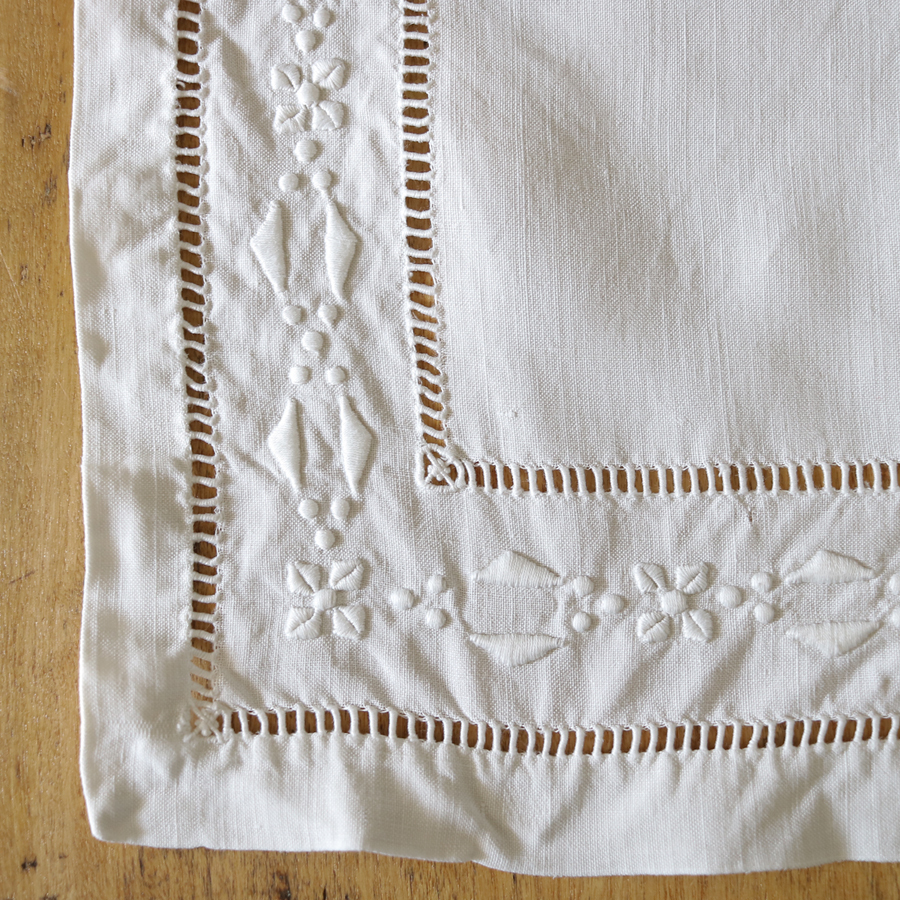 50×57 フランスアンティーク リネン 刺繍 50×57 フランスアンティーク