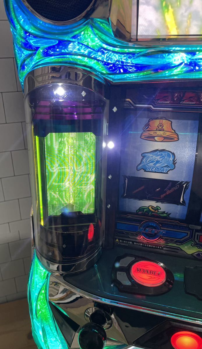 パチスロ 交響詩篇エウレカセブン2 不要機付き パチスロ 実機 交響詩篇