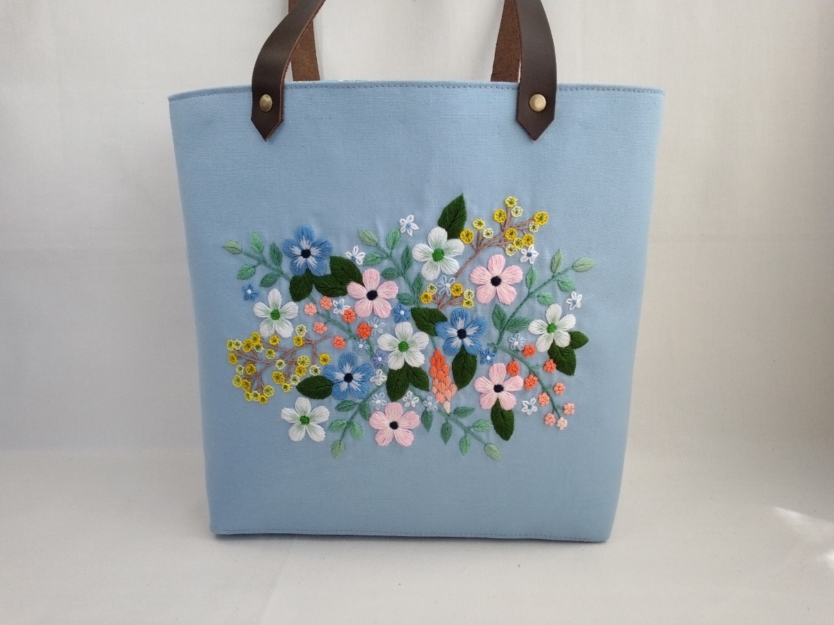 ハンドメイド リネン 本革持ち手 花の手刺繍 ウールツイード