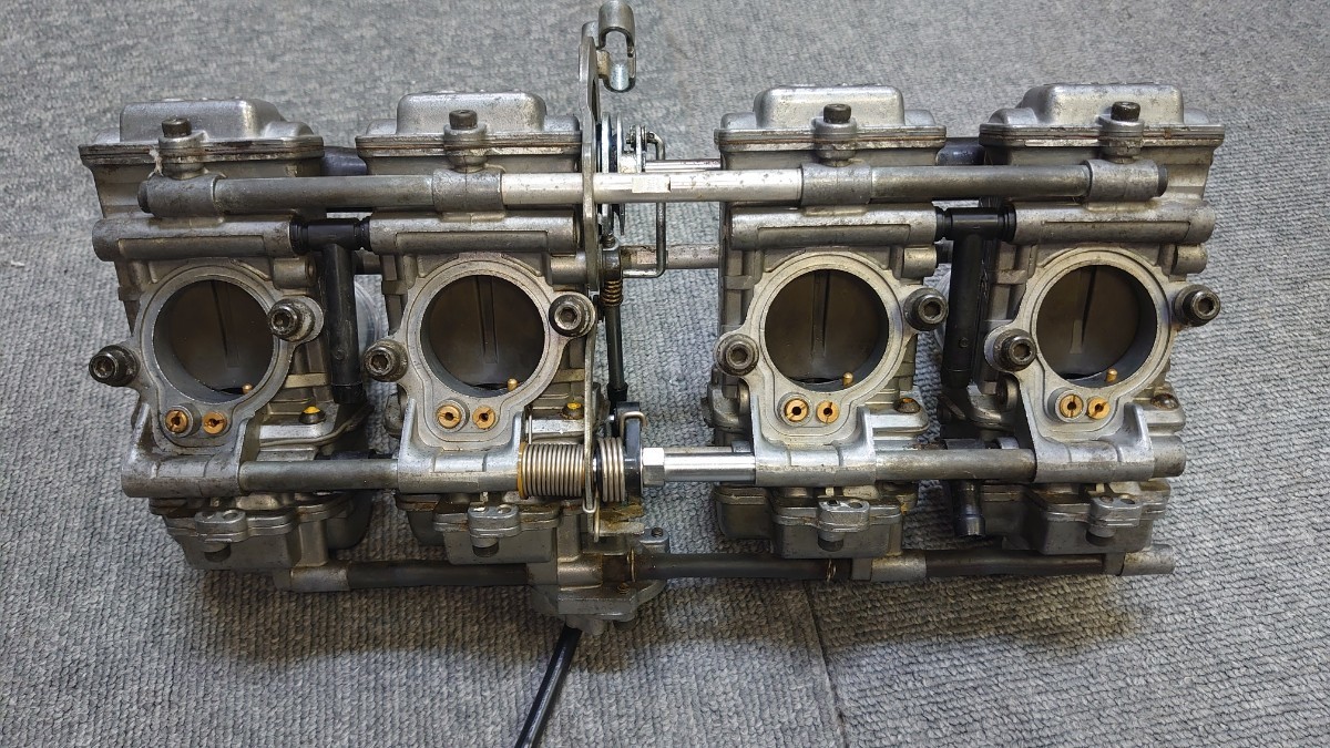 GPZ750Fで使用 KEIHIN FCR33 キャブレター ピッチ75-95-75 スピゴット 