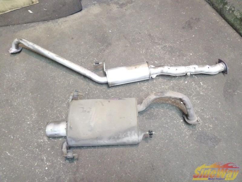 X_セリカ中期(ST202)純正マフラー 2点【863T】(純正品)｜売買された  