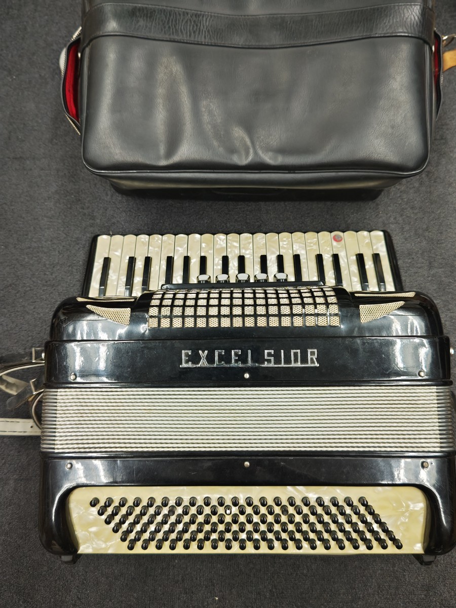 EXCELSIOR アコーディオン Model 521 イタリア製 ☆ Excelsior エクセルシオール アコーディオン No.521 イタリア製