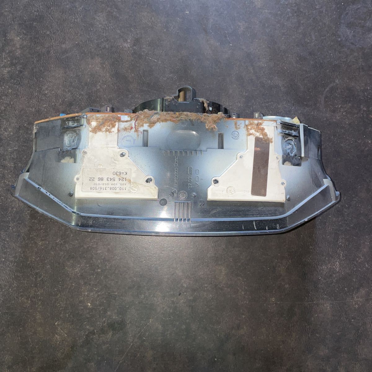 メルセデスベンツ　W124 メーター　E300 D 124 543 86 22_3