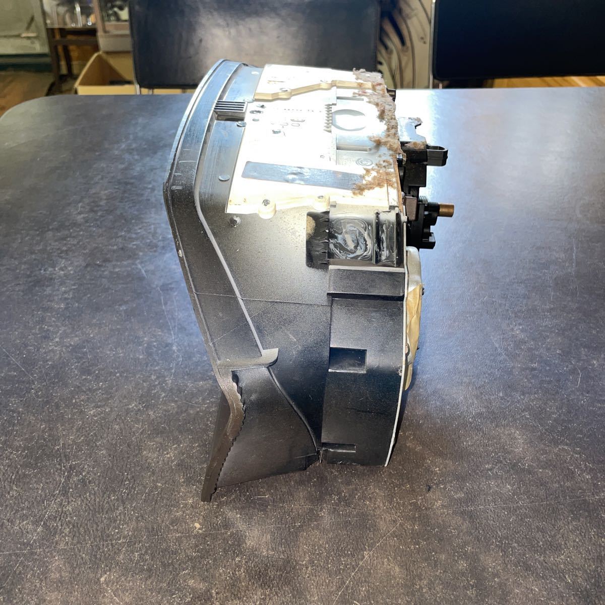 メルセデスベンツ　W124 メーター　E300 D 124 543 86 22_5