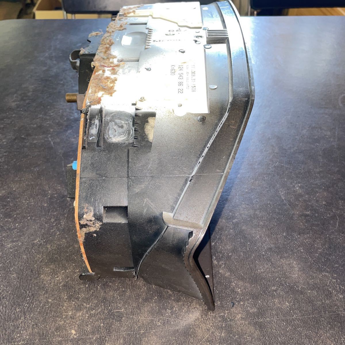 メルセデスベンツ　W124 メーター　E300 D 124 543 86 22_6