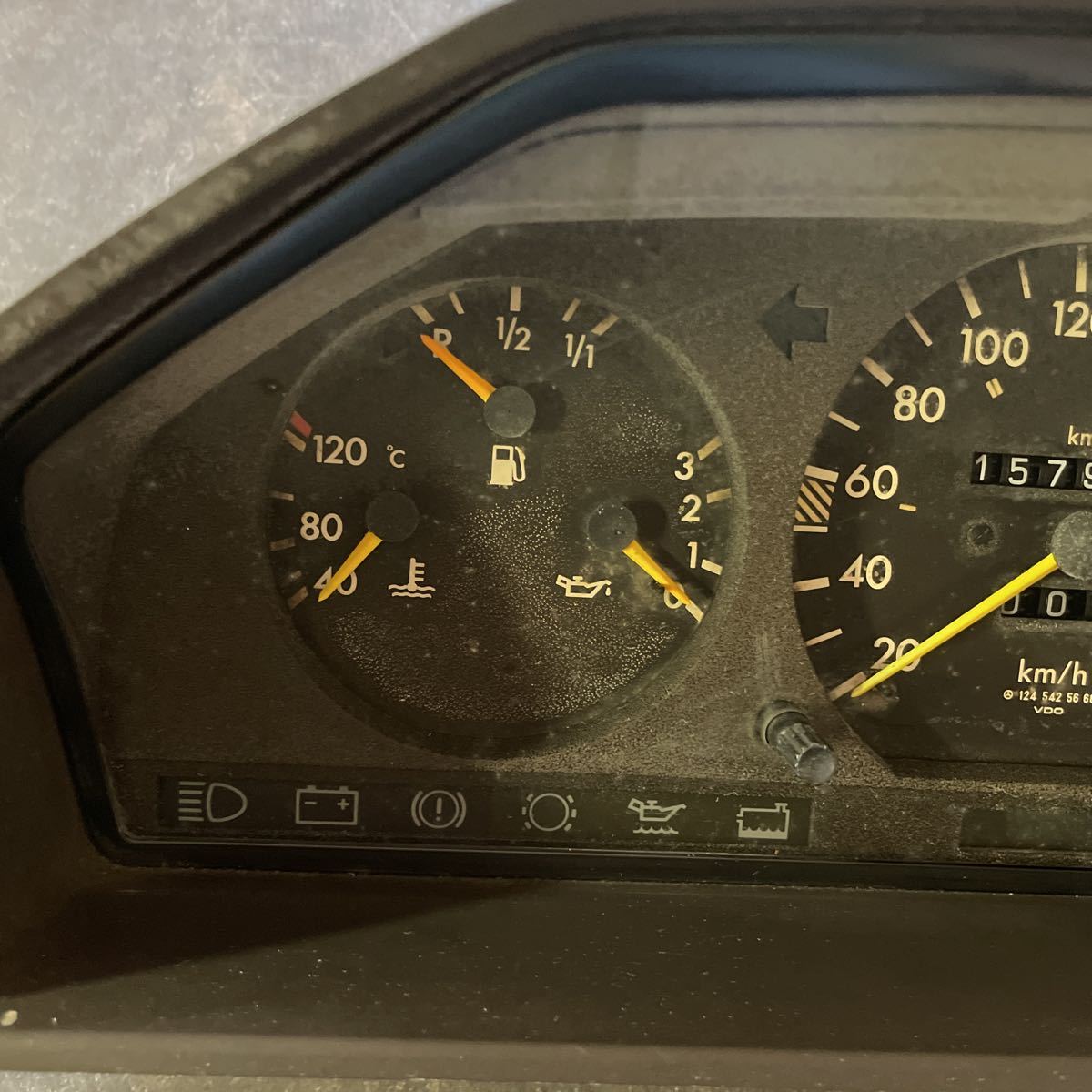 メルセデスベンツ　W124 メーター　E300 D 124 543 86 22_9