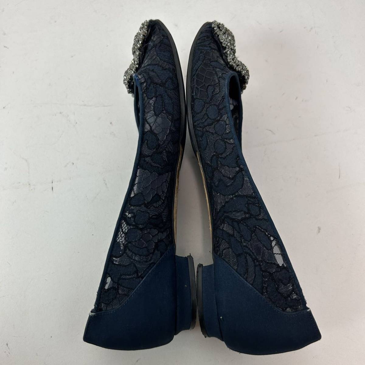 a95 MANOLO BLAHNIK マノロブラニク ハンギシ レース ローヒール 