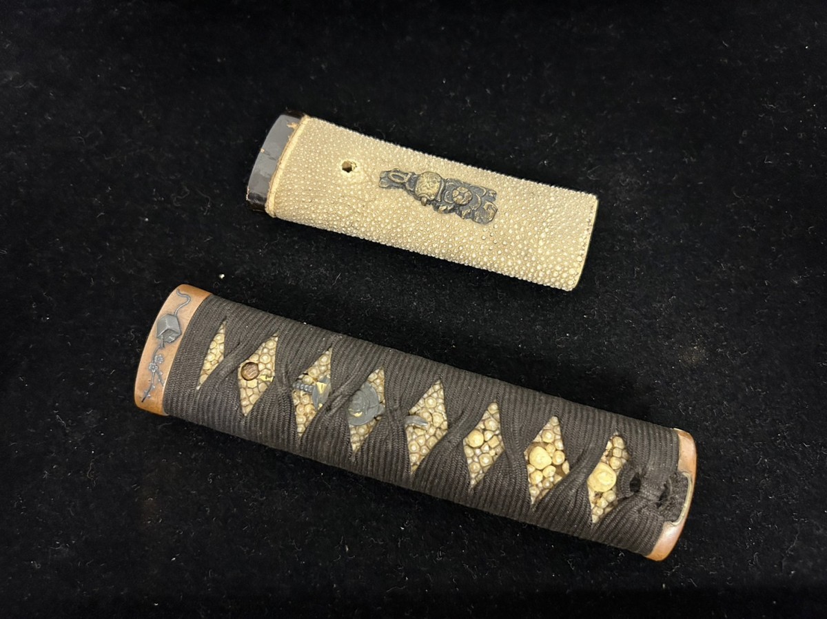 蔵出し　A3　日本刀　持ち手　柄　刀装具　時代物　骨董品　刀　2点　現状品