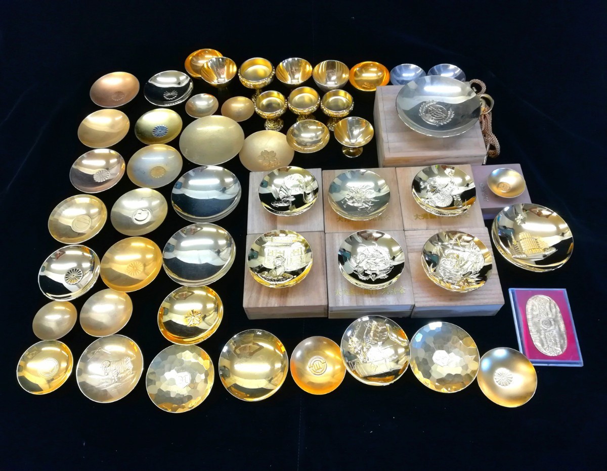 金杯 盃 金メッキ 24KGP 酒器 菊紋 記念品 - まとめ メルカリ 縁起物 