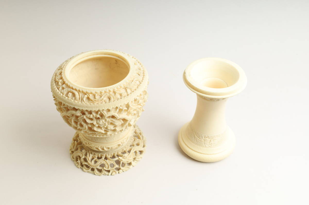 象牙風 細密彫刻 花瓶 入れ物 美術品 アンティーク