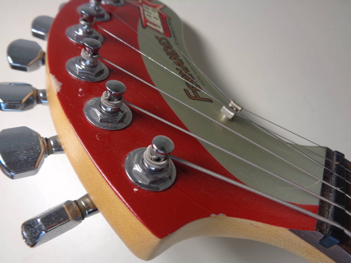 FERNANDES ZO-3 アンプ内蔵エレキギター ウルトラマン仕様