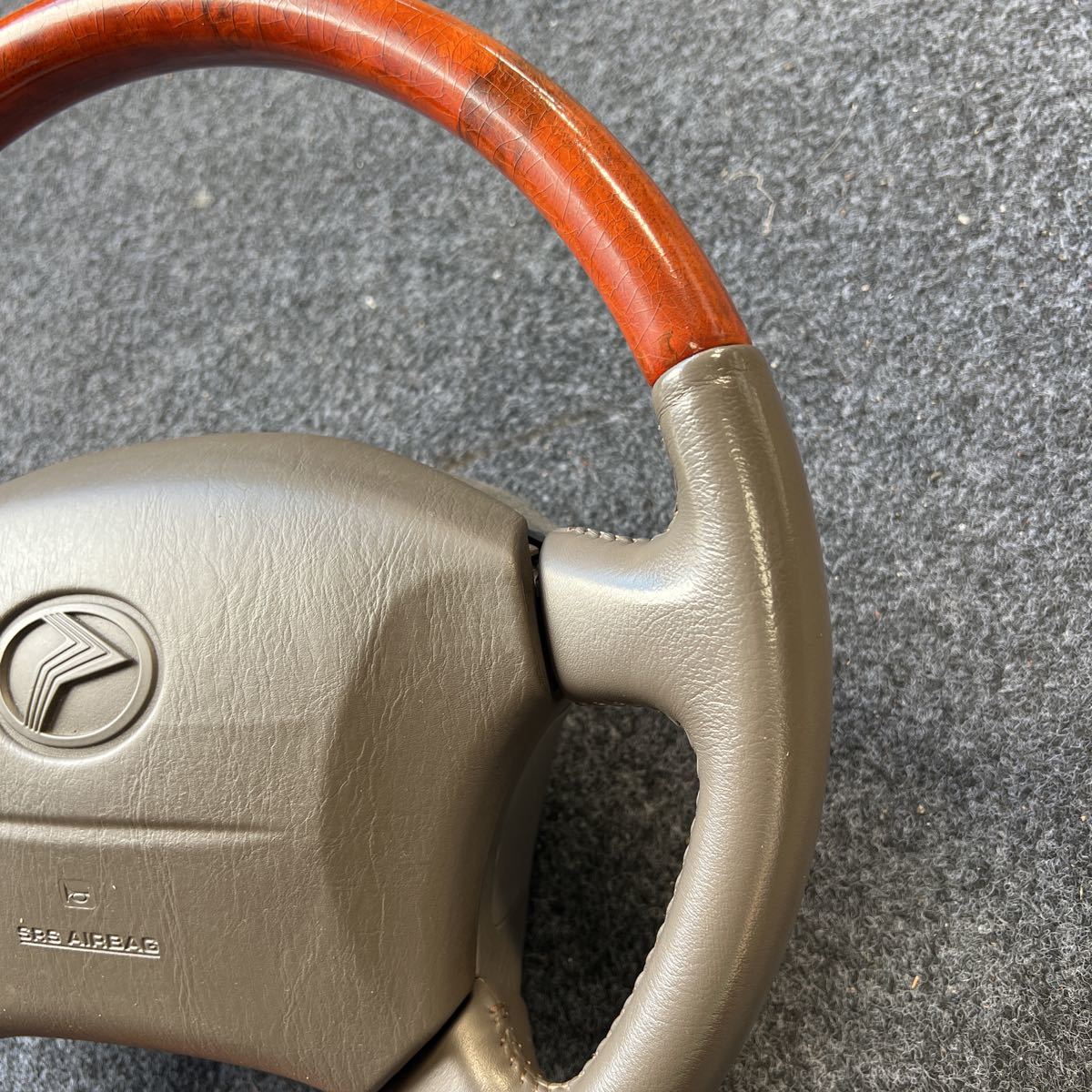 トヨタ プログレ JCG10 ステアリングホイール ハンドル プログレ JCG10 ハンドル （管理 希少品☆トヨタプログレ☆純正ハンドル純正ステアリング☆本革 TOYOTA