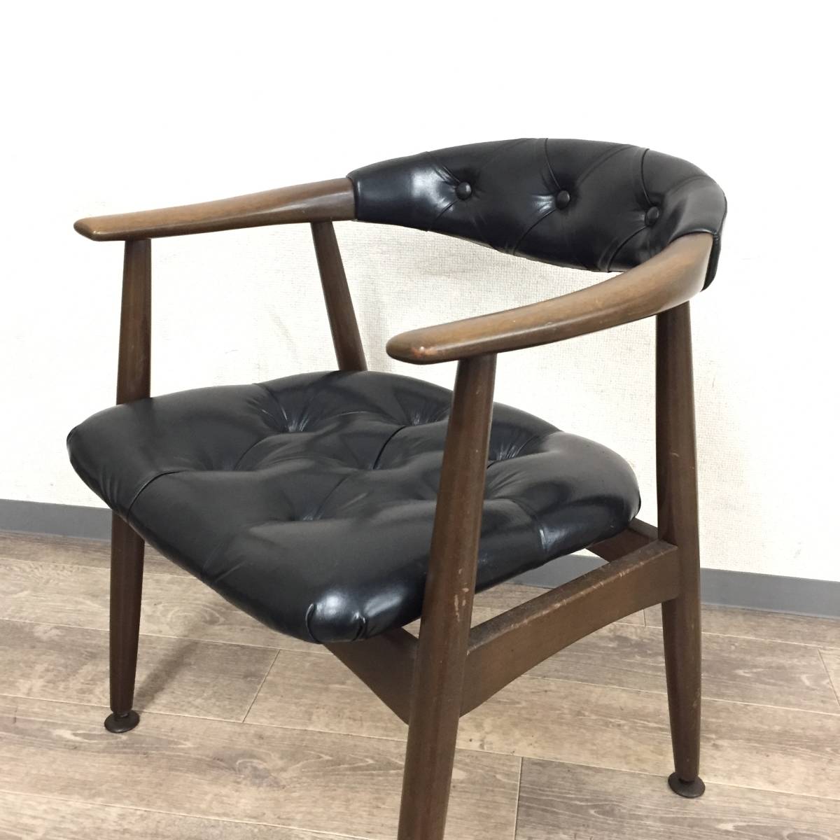 H19K87 VINCENT ヴィンセント アームチェア ヴィンセント モデルルーム