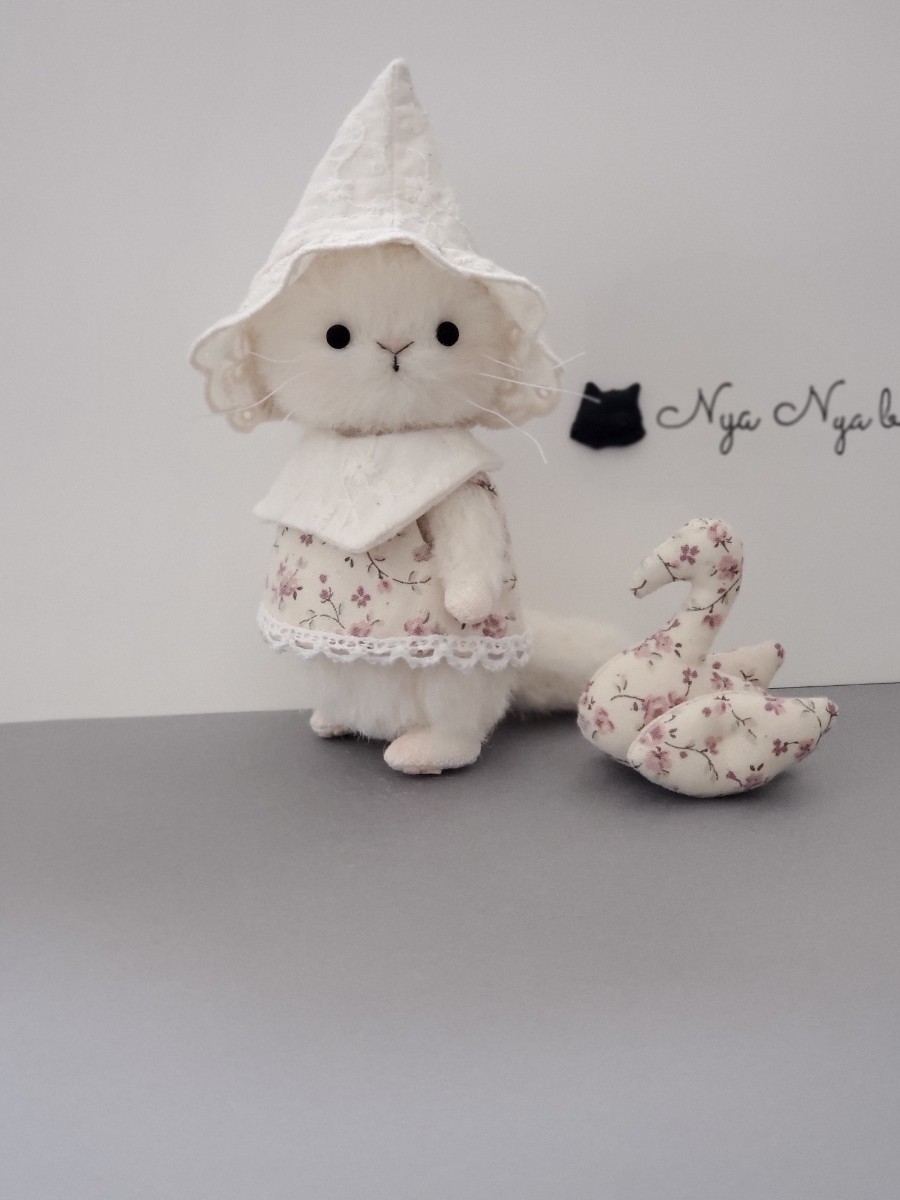 NYA-NYA bear* しろねこ ぬいぐるみ ミニチュア テディベア