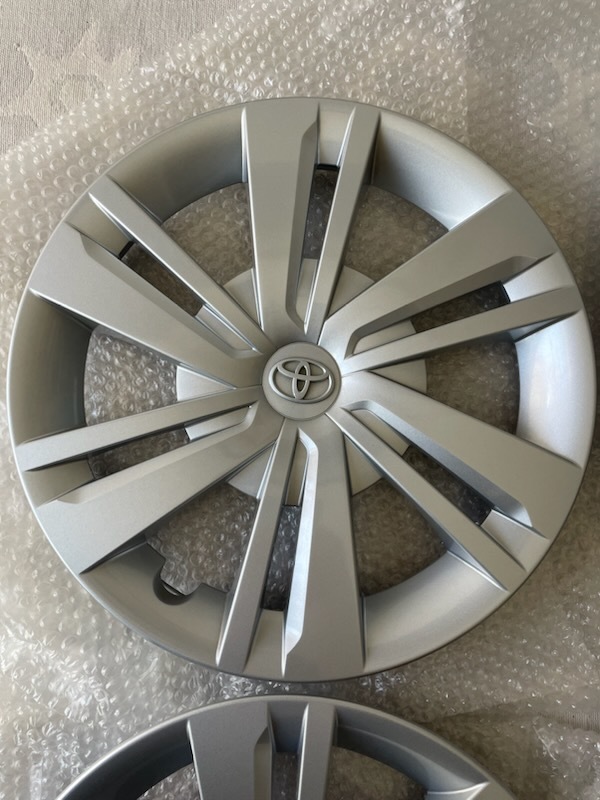 ルーミー ホイールキャップ 4枚14インチ新品未開封 ルーミー・タンク トヨタ純正14インチ 【送料込み】トヨタ純正前期ルーミータンクパッソ 14インチホイールキャップ×1枚