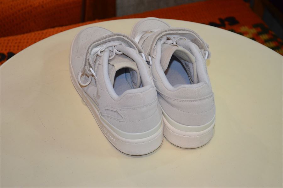 アディダス　adidas　FORUM　LOW　GX8635　スニーカー　シューズ　靴　27.5（US9.5） D4065