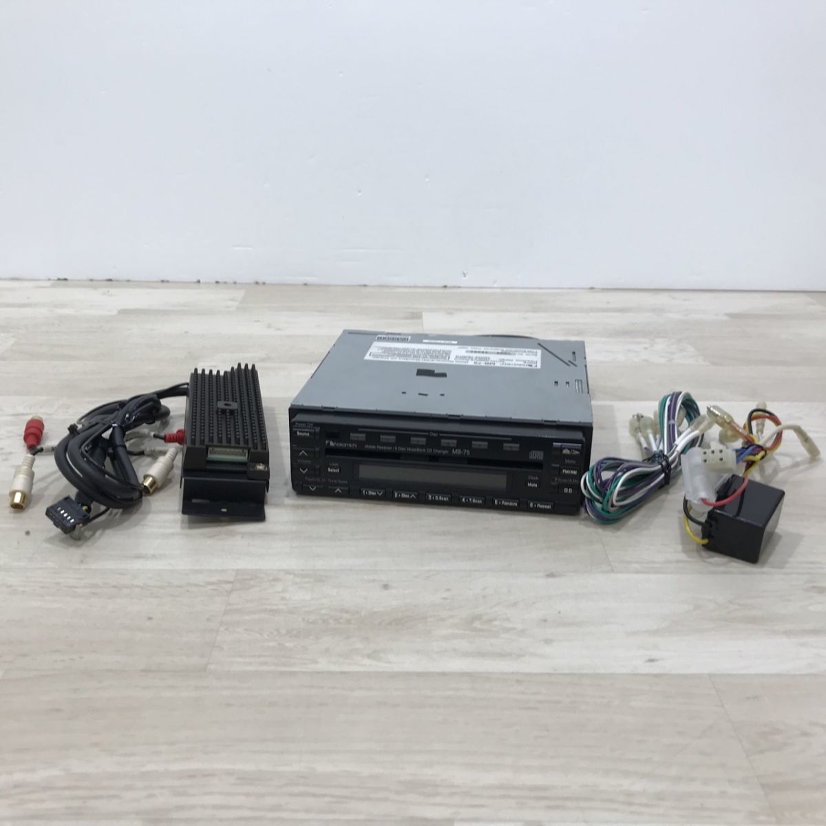 ジャンク品 NakamichiナカミチCDチェンジャーデッキMB-75[N5789] 希少