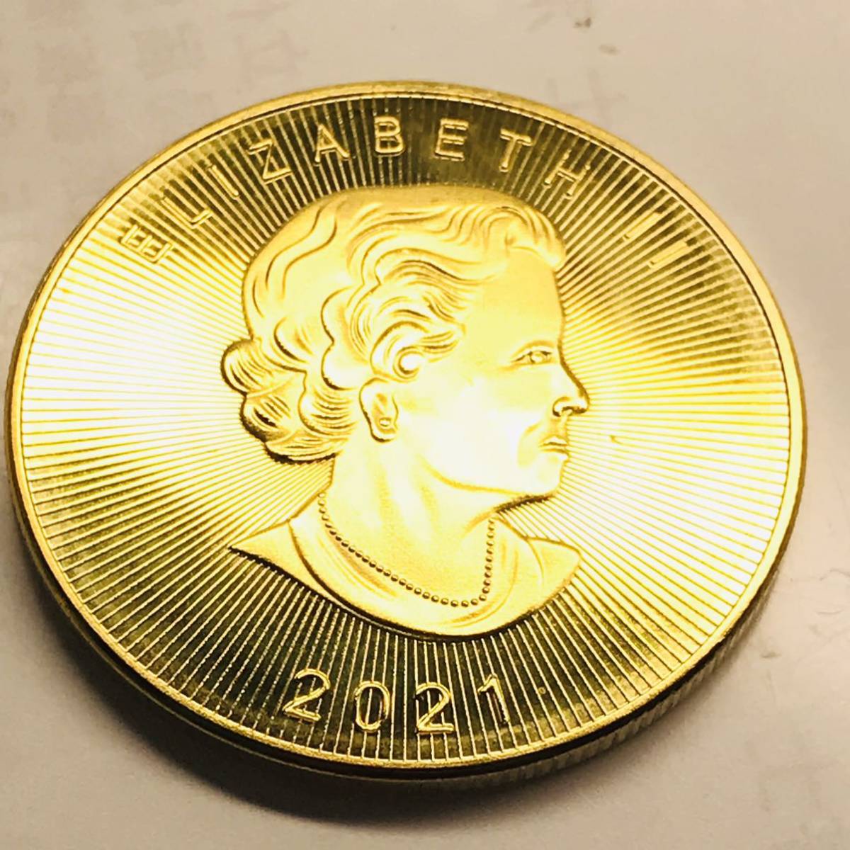 カナダ カナダ メイプルリーフ金貨 エリザベス2世記念 金貨 ケース付き 大型金貨 th-0134-