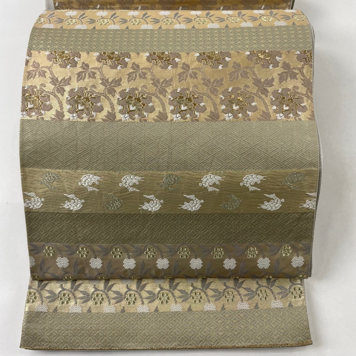 訳あり刺繍の美の最高峰 「中国蘇州刺繍」 丹後ちりめん 正絹 付下げ