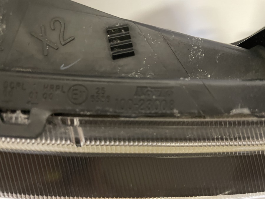 2液ウレタン塗装】 E52 エルグランド 純正HID 加工 ヘッドライト