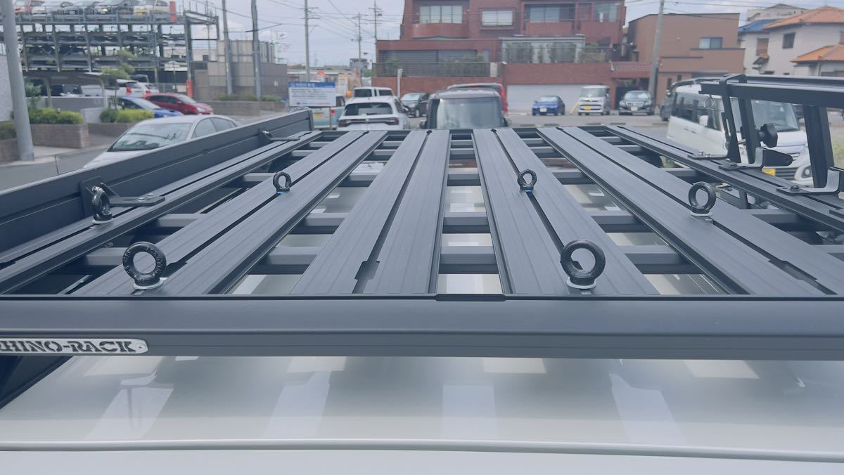 ランドクルーザープラド ライノラック　フラットキャリア PLATFORM 0 フラットキャリア 専用 ルーフラック プラドフラットキャリアが熱い！ルーフキャリアの新スタイルとなるか？ライノラック