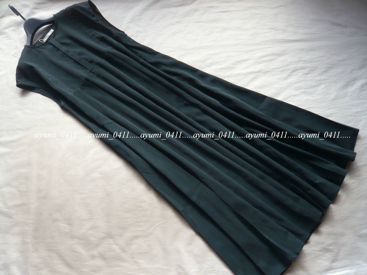 ★未使用★Aunt Marie's アントマリーズ/ダークグリーン・光沢 落ち感 プリーツ切替 フレンチスリーブワンピース/手洗い◎/フリーサイズ