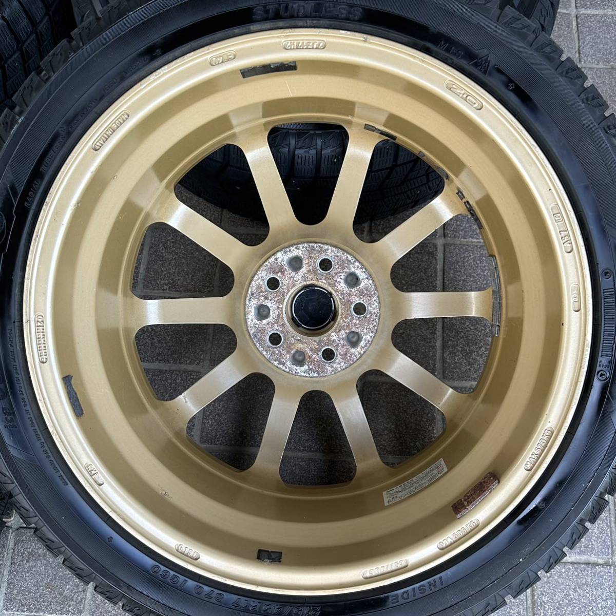 OZ RACING 17インチ スタッドレスタイヤ タイヤホイールセットです PCD 