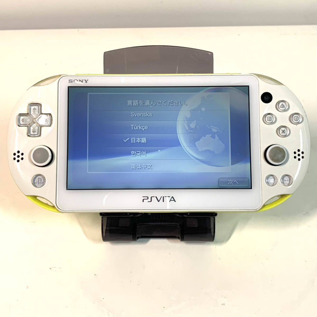 SONY PlayStation Vita PCH-2000 PS Vita ライムグリーン 動作品