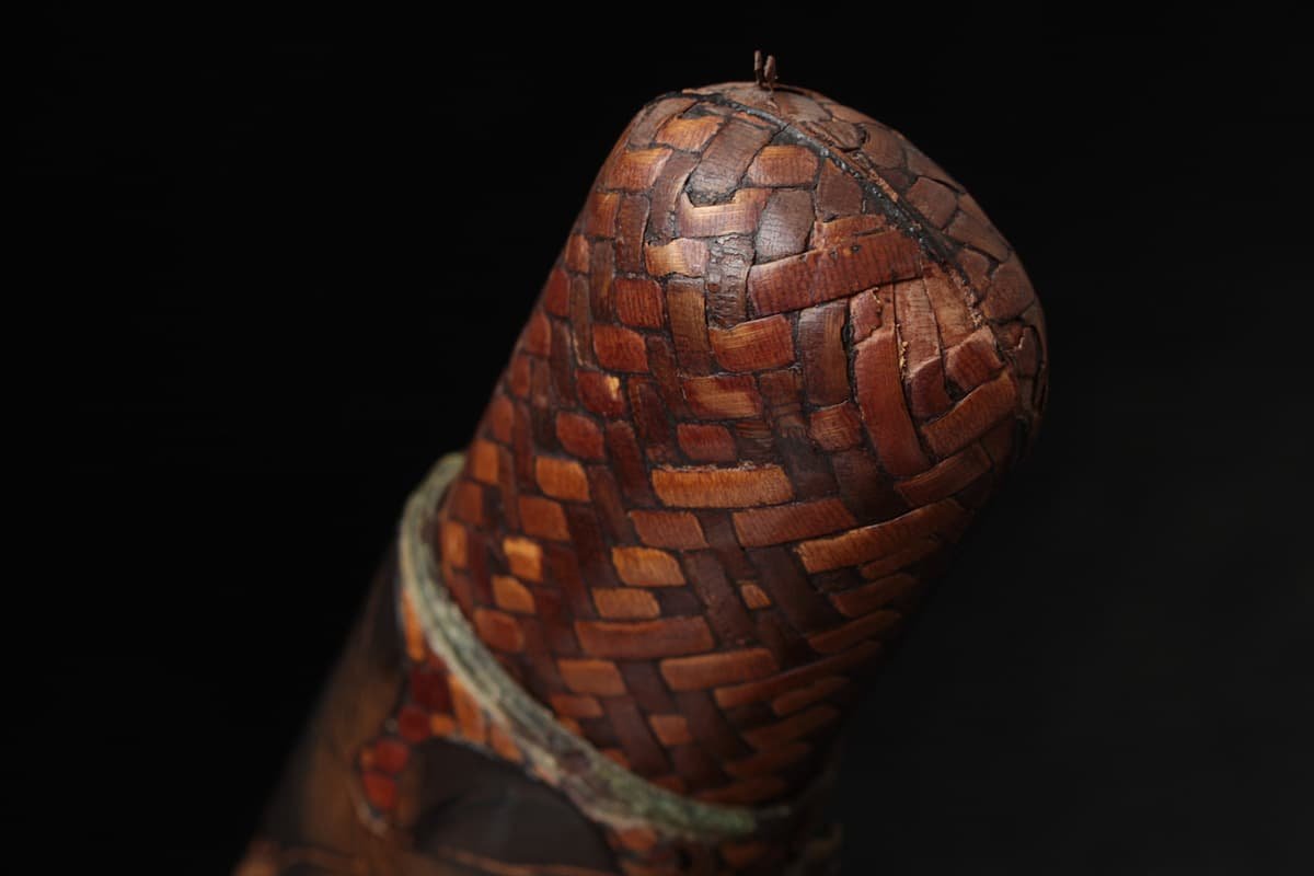 EM773 時代 提げ物【在銘】網代編 瓢螺鈿蒔絵煙管筒 全長21cm 重30g