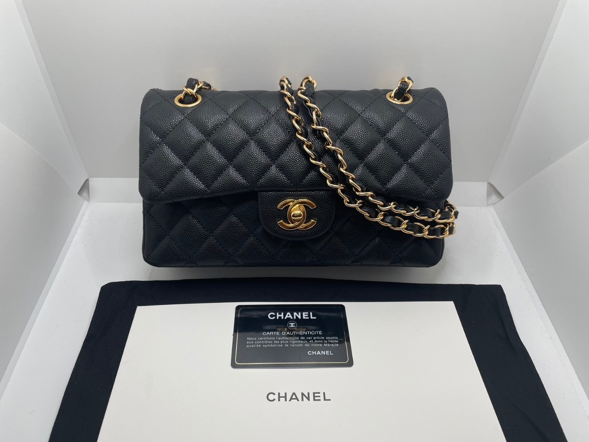 ダブルフラップ CHANEL シャネル マトラッセ チェーンショルダー 