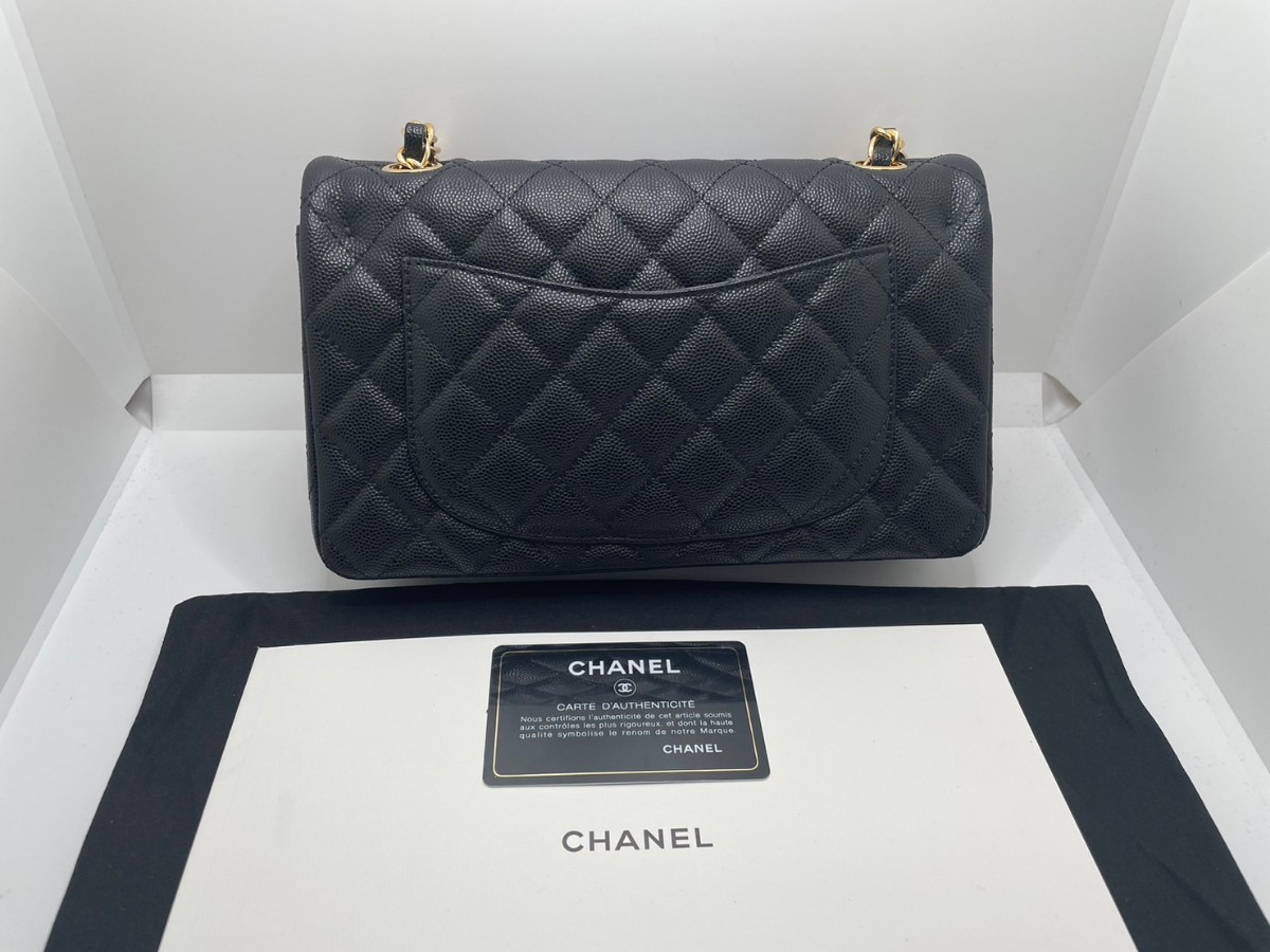 ダブルフラップ CHANEL シャネル マトラッセ チェーンショルダー 