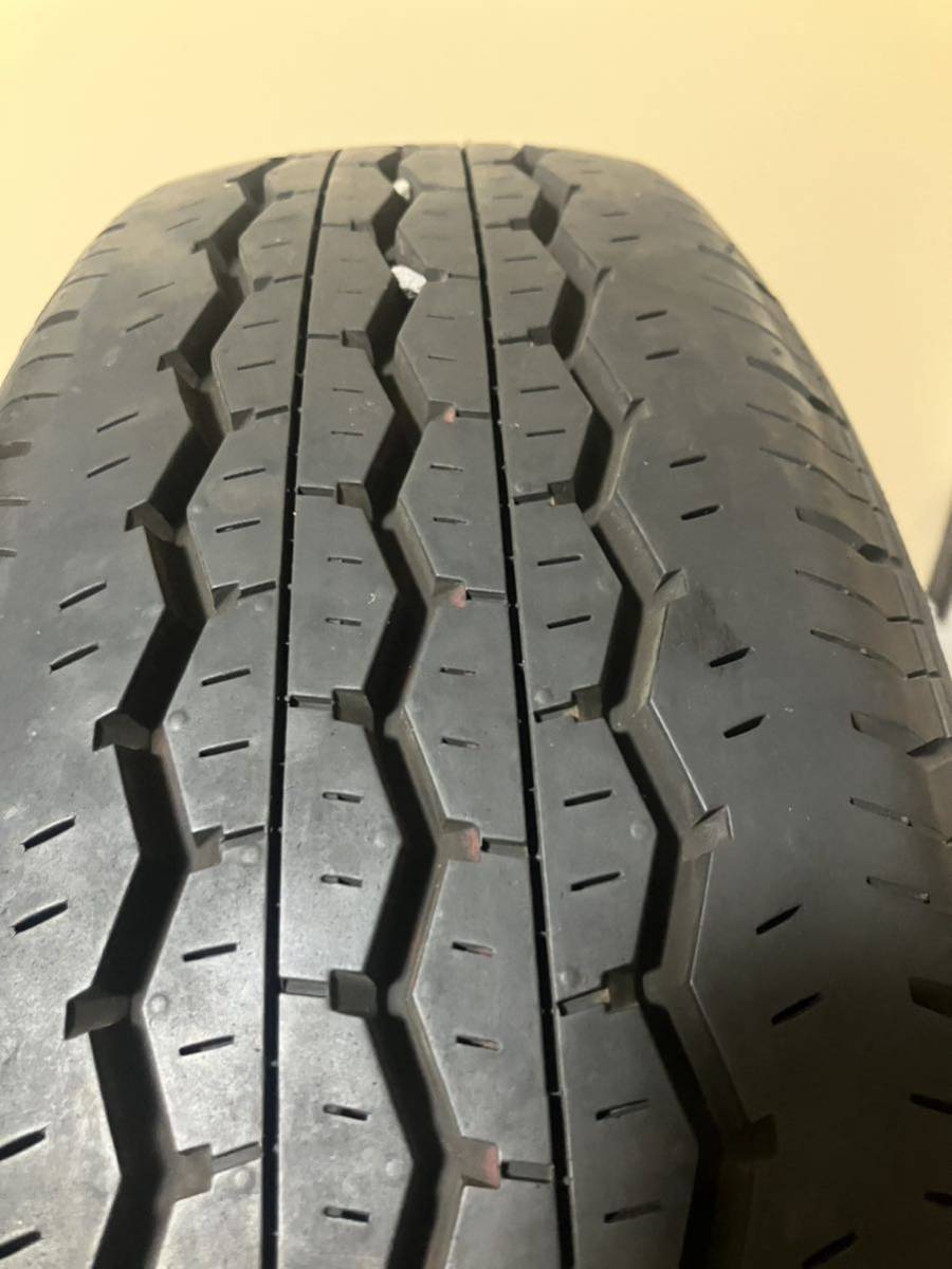 200系ハイエース ブリヂストン エコピア 195/80R15 107/105 バリ山