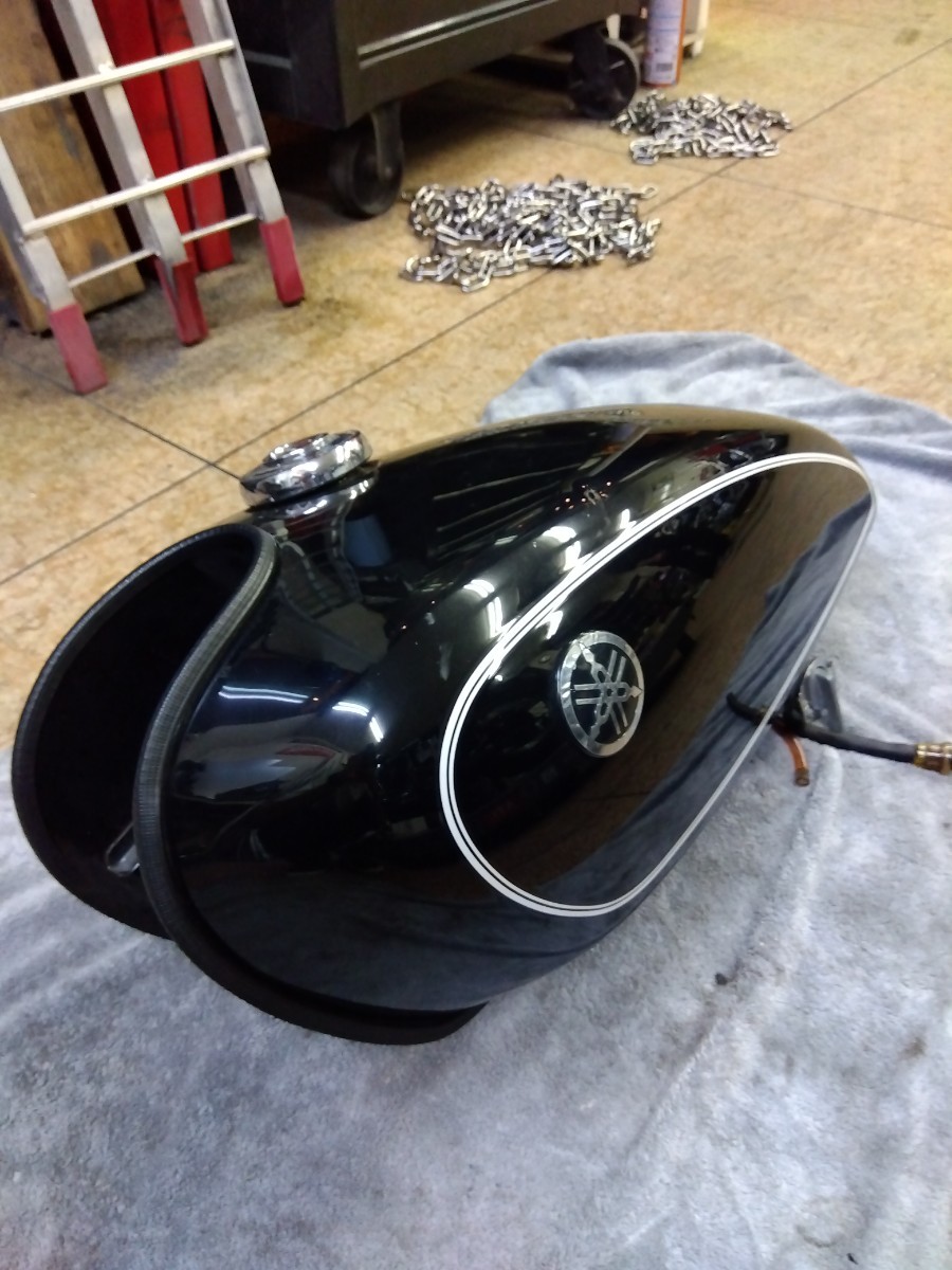 ヤマハSR400純正タンク ヤマハSR400純正タンク
