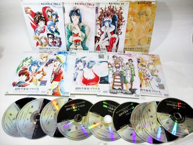 ★ ＤＶＤ ★ 超時空要塞マクロス 全巻 全9巻 完結 レンタルアップ版 長谷有洋 飯島真理 鶴ひろみ 蟹江英司