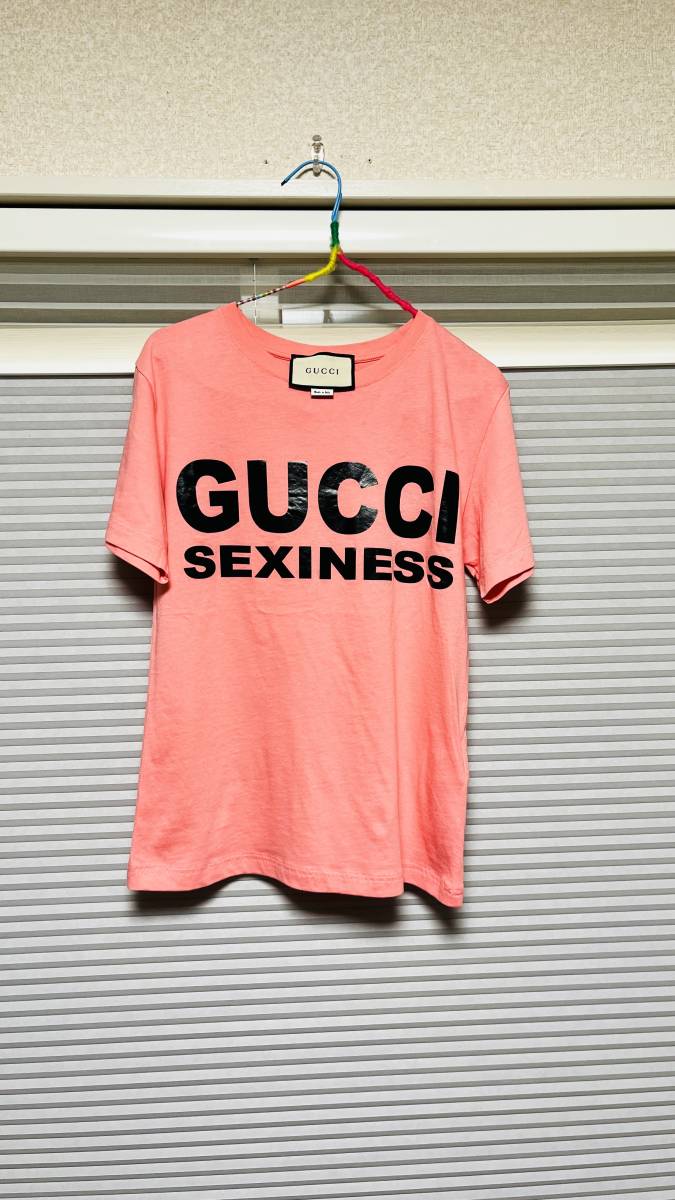 【数回使用】GUCCI（グッチ）ロゴプリント 半袖 Tシャツ カットソー（ピンク）定価 45000円