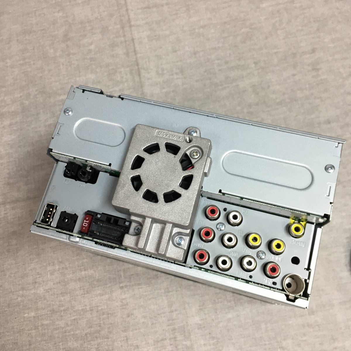 現状品 Pioneer パイオニア ディスプレイオーディオ FH-8500DVS 6.8