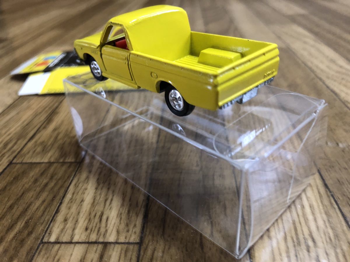 Yahoo!オークション - の (自動車) 「ダットサン1300トラック」トミカ
