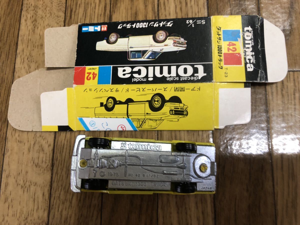 トミカ ダットサン1300トラック 1F 小田急特注 日本製 黒箱 トミカ ダットサン 日本製 「ダットサン1300トラック」トミカ 義明コレクション (自動車