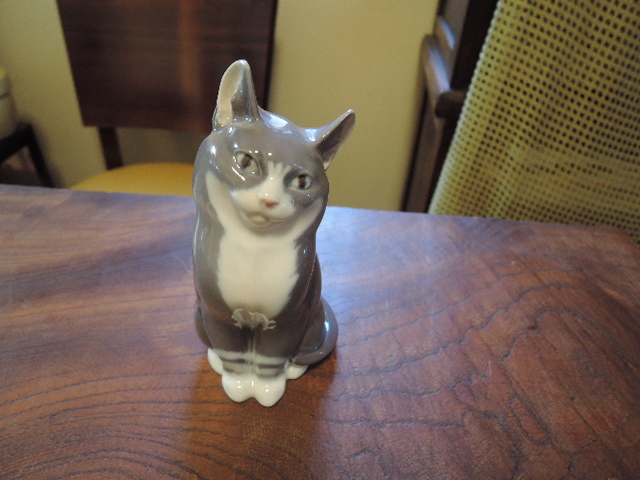 ROYAL COPENHAGEN/ロイヤルコペンハーゲン 猫 フィギュリン/ネコ/デンマーク製 陶器 人形/置物/インテリア
