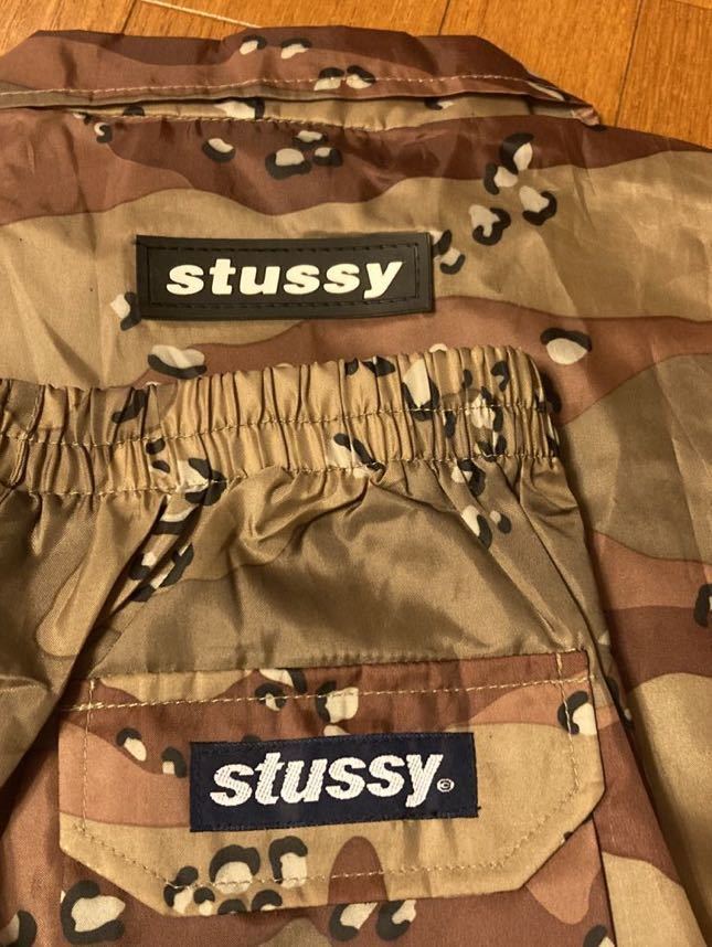未使用 stussyボーイズ 上下セット 迷彩 ナイロン ベスト ショート 