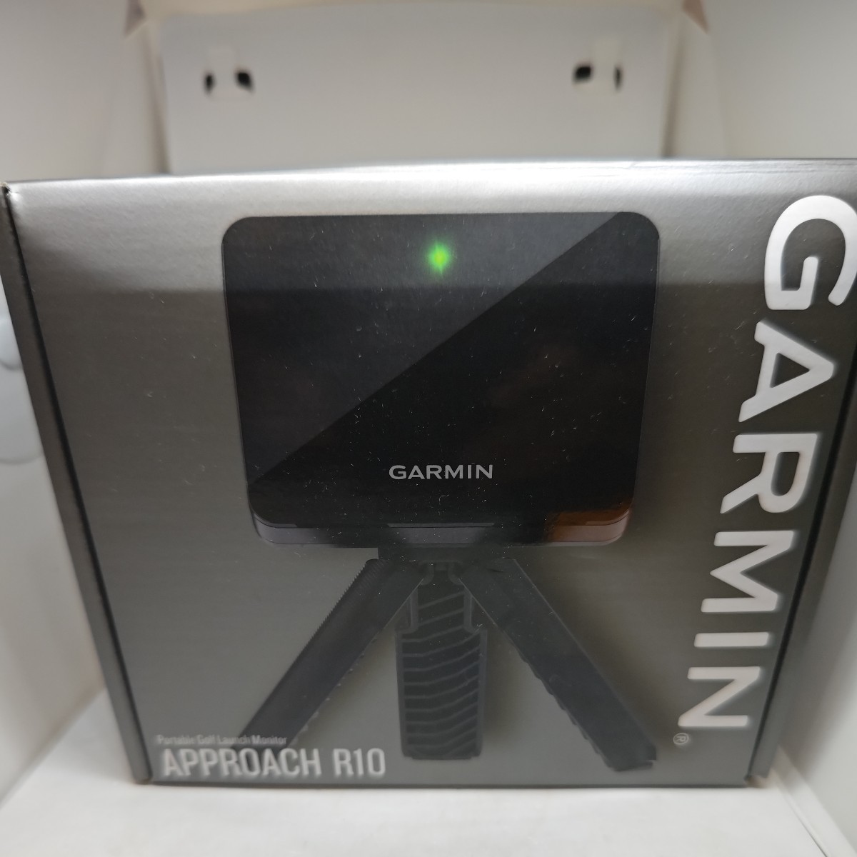 中古品 弾道測定器 ポータブルゴルフローンチモニター GARMIN 