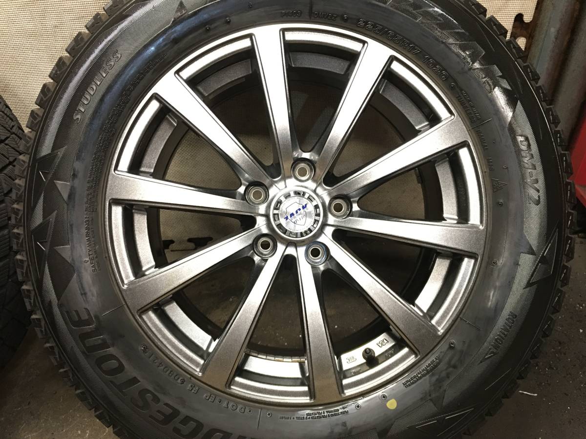 225/65R17】溝有ブリヂストンDM-V2 スタッドレスタイヤ【17×7J+48 