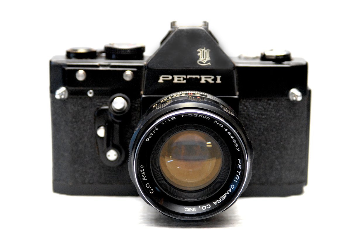 PETRI ペトリ 昔の高級一眼レフカメラ uⅥ（黒）ボディ + 純正55mm単焦点